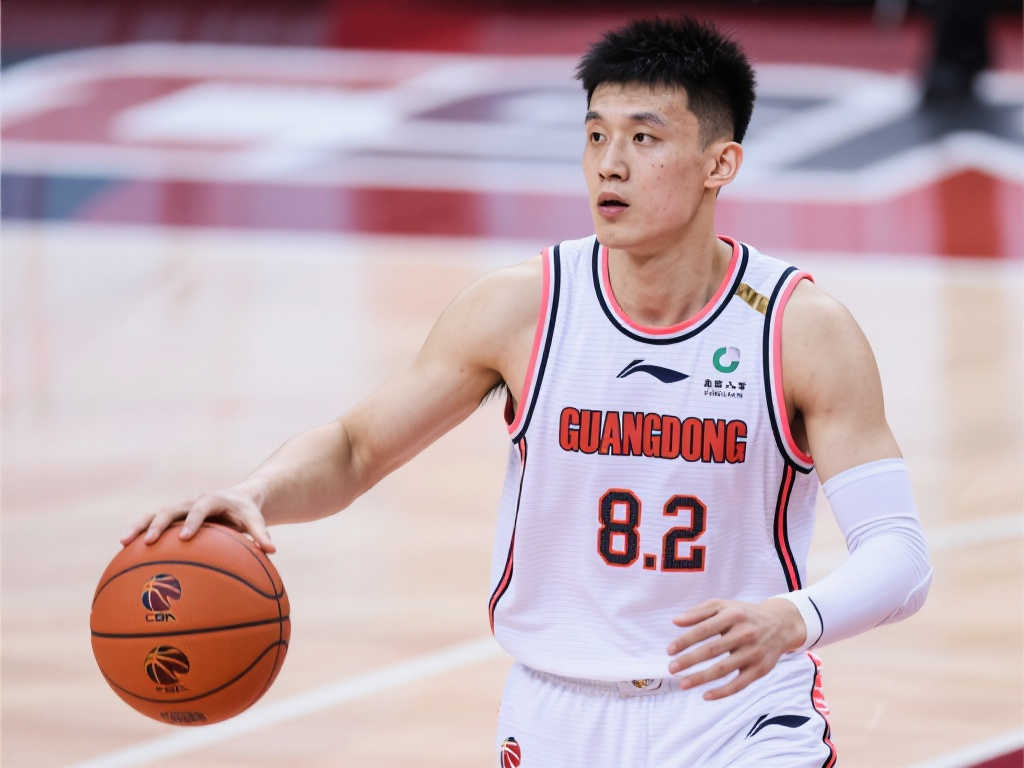 低迷！孙铭徽总决赛场均仅8.2分3.8助攻，命中率不足三成